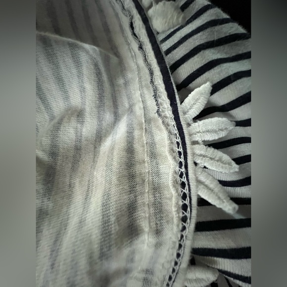 Topshop Cropped Striped Shirt with Floral Attachments | Size 2 or XS - Picture 10 of 11